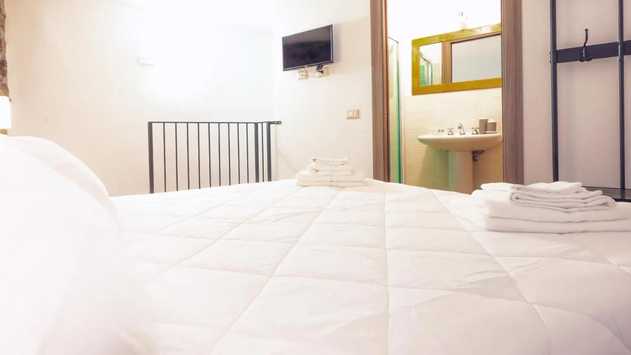 Welcomely- La Fonte Bosa Italie